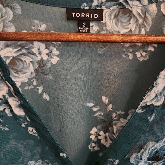 Torrid Green Floral Chiffon Tunic Top Plus Size 2X - Picture 3 of 5